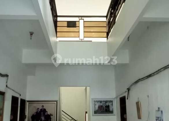 Dijual Kost dipusat Kota Surabaya Jawa Timur Dijual Kost dipusat Kota Surabaya Jawa Timur