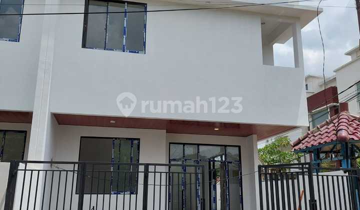 Rumah Mewah di Villa Melati Mas Serpong Siap Huni-Unit Terbatas Rumah Mewah di Villa Melati Mas Serpong Siap Huni-Unit Terbatas