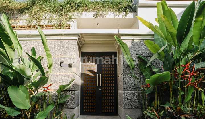 Villa di Uluwatu Pecatu Bali siap huni dekat pantai