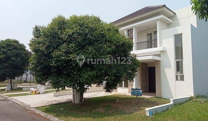 Rumah 2 Lantai Bagus SHM di Suvarna Sutera Tangerang 1