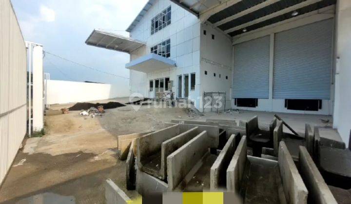 Gudang di Cikarang Delta Silicon , Bekasi 1.274 m Bagus 2