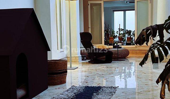 Penthouse Apartemen Dharmawangsa Residence, 554sqm, 5BR, 7.000$ 1