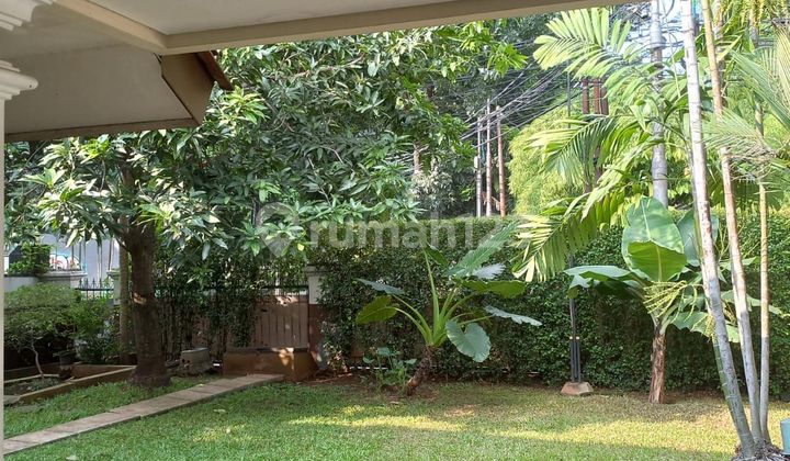 Di Jual Rumah SHM Bagus Luas Tanah 676 m² - 38 M 2