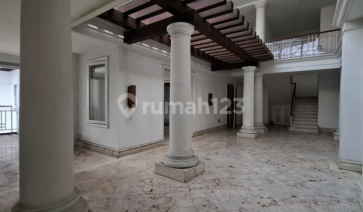 Penthouse Apartemen Dharmawangsa Residence, Jakarta Selatan