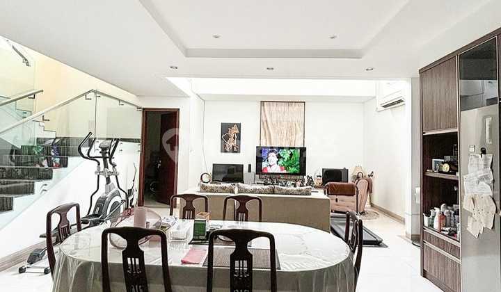 Rumah Di Permata Hijau. Jakarta Selatan. Rumah Di Permata Hijau. Jakarta Selatan.