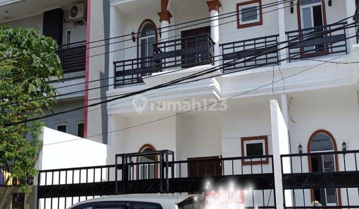 Rumah Unfurnish Bagus 3 Lantai Di Perumahan K F T” Cengkareng Barat 1