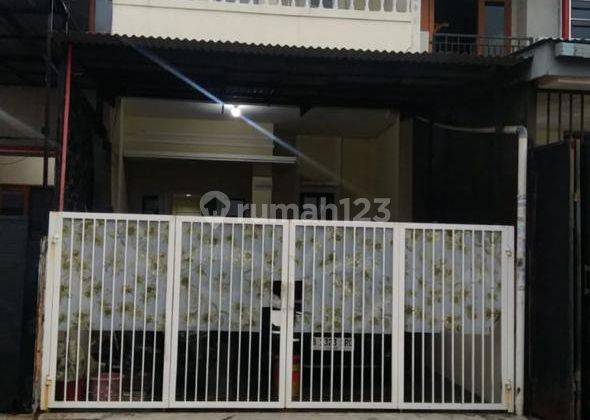 Rumah Strategis boulevard 2 Lantai di Puri gardenia 1