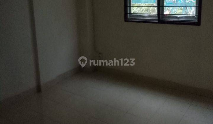 Ruko Semifurnish Bagus dan Lebar Plong 31/2 Lantai Di Taman surya 5 2