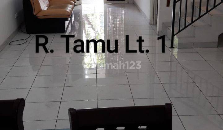 Rumah bagus 2 Lantai Furnish Taman semanan Indah  2