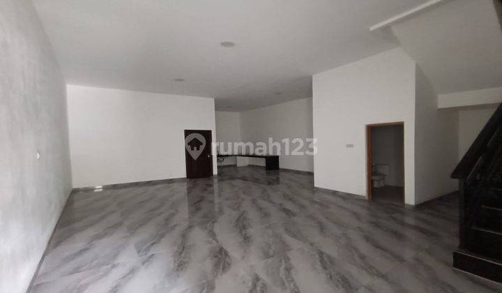 Rumah Unfurnish Bagus 3 Lantai Di Perumahan K F T” Cengkareng Barat 2