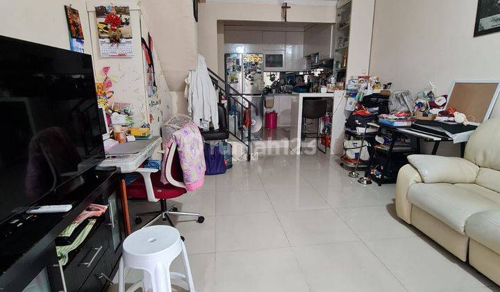Dijual Rumah 2 Lantai Di Perumahan Goden Palm