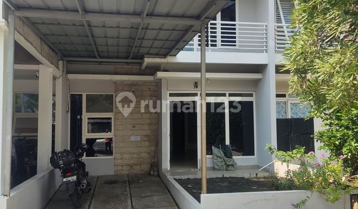 Cheap for Rent 2-Storey House Park Residence Cheap for Rent 2-Storey House Park Residence