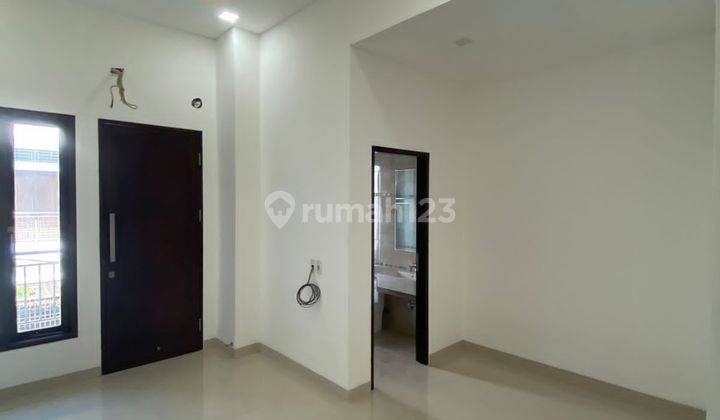 Rumah di Cideng Roxy 2