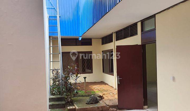 Dijual Cepat Gudang di Pasar Rebo 6