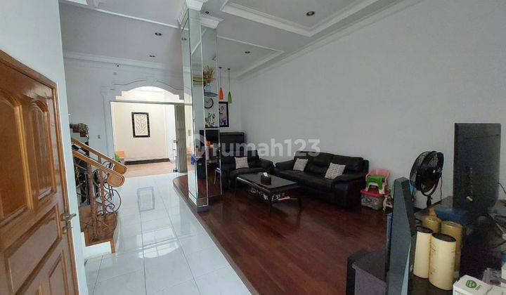 Rumah Siap Huni Ukuran 8x20 di Taman Grisenda Shm, Semi Furnish  1