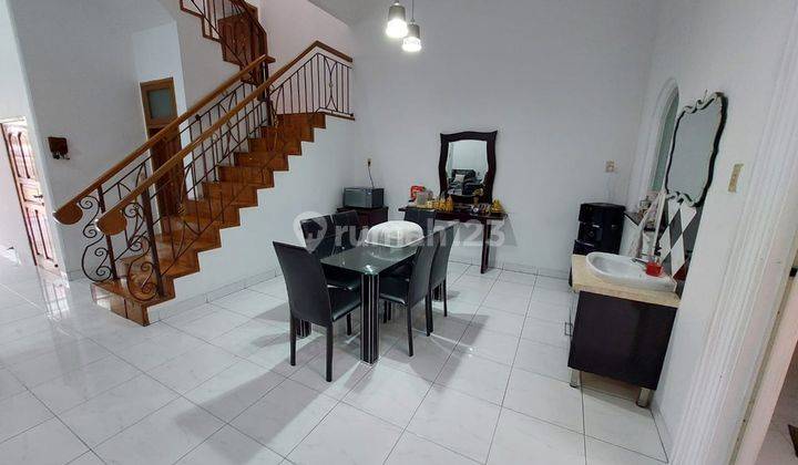 Rumah Siap Huni Ukuran 8x20 di Taman Grisenda Shm, Semi Furnish  2