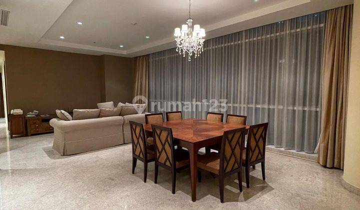 ruang makan disewakan apartemen oakwood mega kuningan