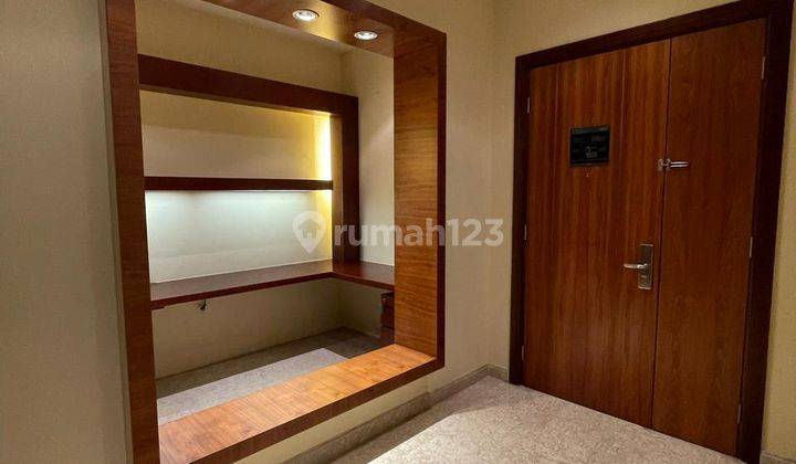 kamar tidur disewakan apartemen oakwood mega kuningan