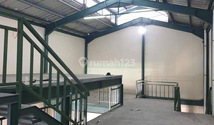 Gudang di Pangeran Jayakarta 207m²  1