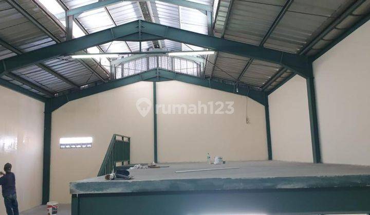 Gudang di Pangeran Jayakarta 207m²  4