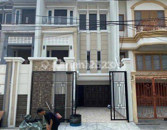 Rumah di Pluit Bagus dan Terawat Sangat Strategis  1