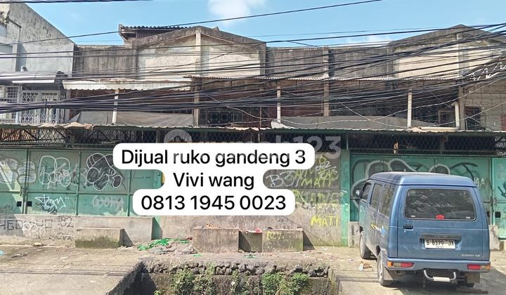 For Sale: Adjoining Shophouse, Land Area Calculated, Cheap, in Peternakan 1