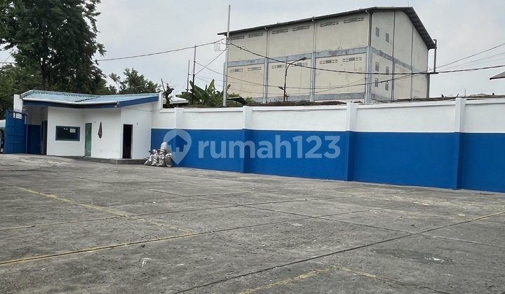 Gudang Rapi di Rawa Buaya Dekat Akses Tol Gudang Rapi di Rawa Buaya Dekat Akses Tol