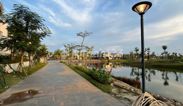 Dijual Rumah 10X25 Hook View Danau di Pik2. 2