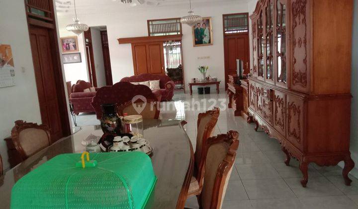 Jarang Ada Rumah Klasik di Bandung Timur Sangat Nyaman Dihuni 8