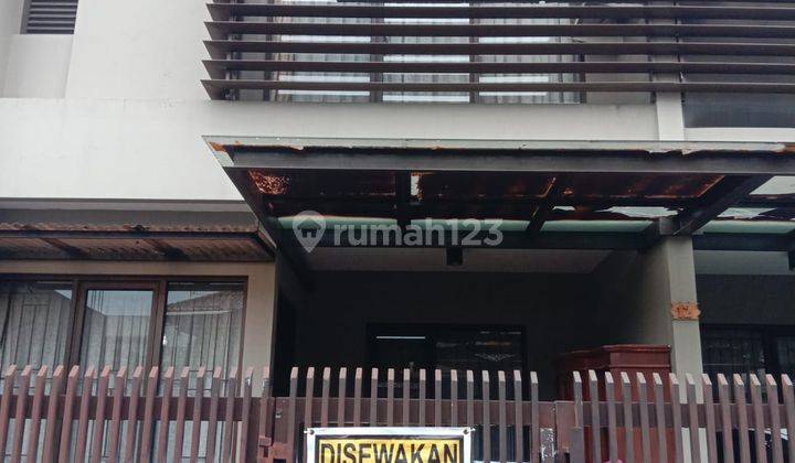 Furnished Rumah Minimalis di Pusat Kota Bandung 1