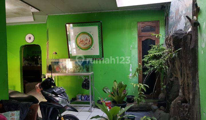 Rumah 2 Lantai Shm Butuh Renovasi 1