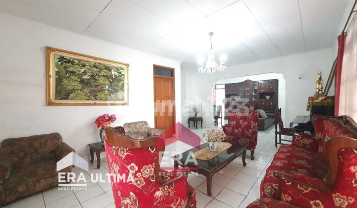 Rumah Pinggir Jalan Strategis Cocok Untuk Usaha Di Laswi Sayap Riau Bandung