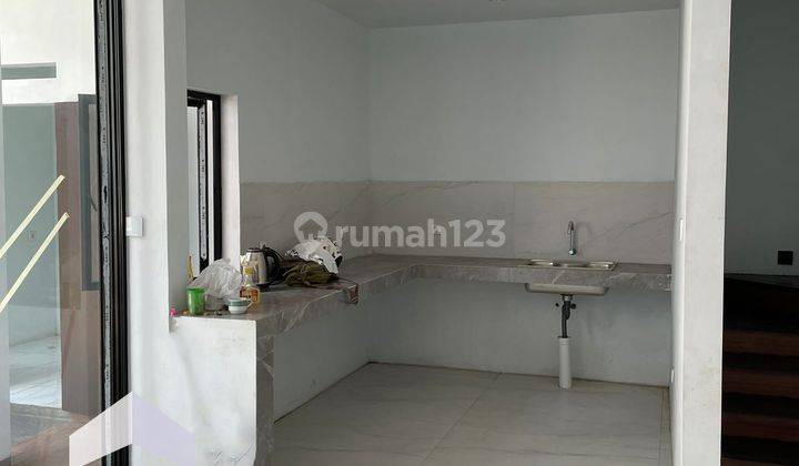 Dijual Rumah Mewah Murah Siap Huni di Mekarwangi 2