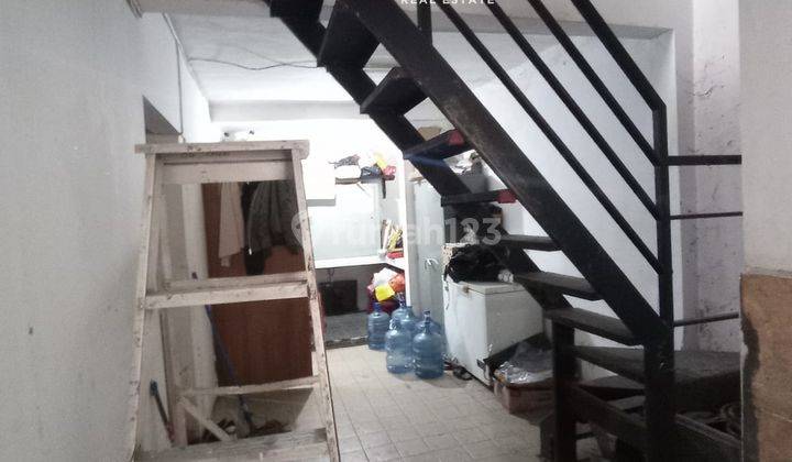 Dijual Cepat Ruang Usaha Strategis di Sayap Buahbatu 7