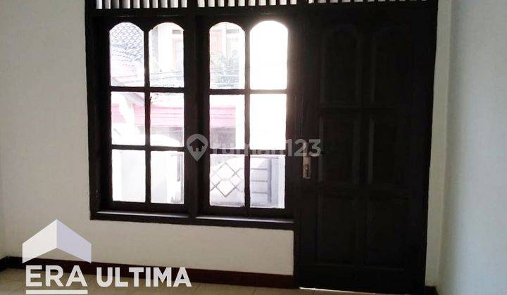 Rumah Bagus Unfurnished SHM di Margahayu, Bandung 2