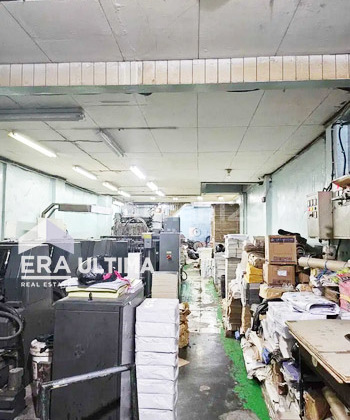 Ruko Main Road Terawat Strategis di Pagarsih, Bandung