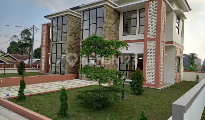 Rumah Bagus Di Manoko Lembang Bandung Barat 1
