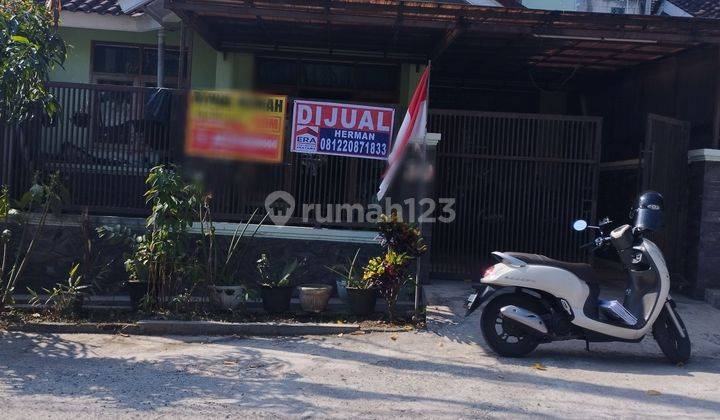 Rumah 2 Lantai SHM Bagus di Komplek Gending mas 1