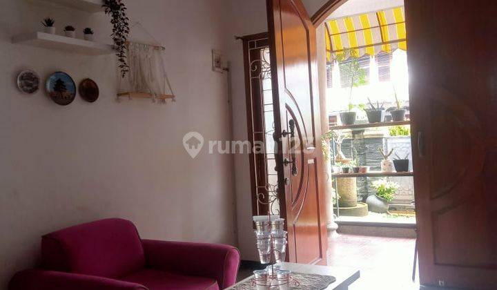 Rumah 2 Lantai Bagus Unfurnished Sertifikat Hak Milik di Suryalaya , Bandung 2