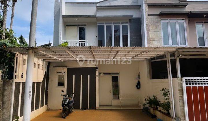 Dijual Rumah D Village Bandung 1