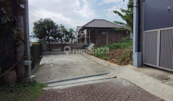 Dijual Rumah Cigadung Raya Tengah 2