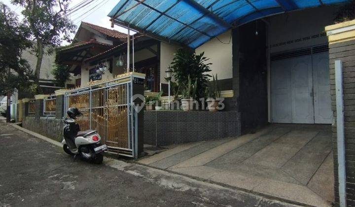 Rumah Bagus Unfurnished SHM di Pasir Impun Bandung 1