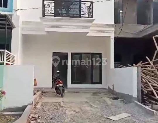 Rumah 2 Lantai Baru Unfurnished SHM di Komplek Dprd Ciwastra, Bandung 1