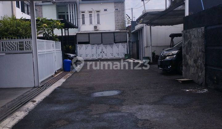 Nice House for Sale in Golf Barat Arcamanik Bandung 2