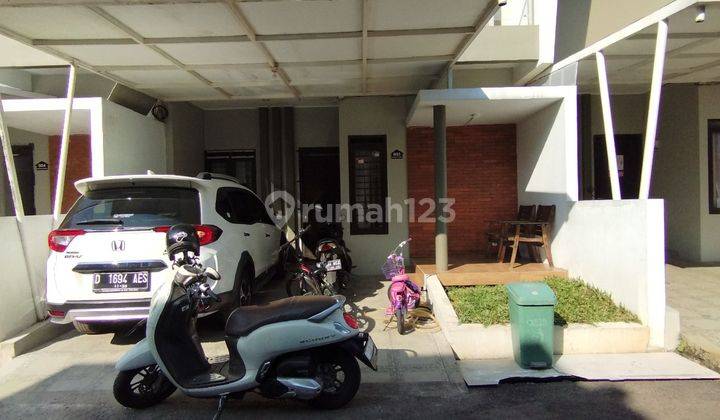 Rumah 2 Lantai SHM Bagus di Grendland Randu Sari 1