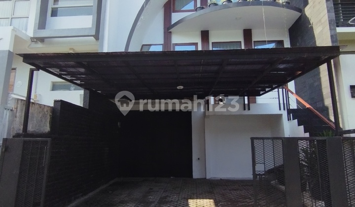 Dijual Rumah Bagus Di Setra Duta Bandung