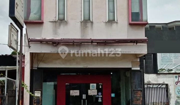 Cikunir Main Street Bekasi shop house, former strategic cafe. 1