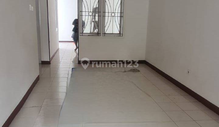 Di Jual Rumah Jl. Boulevar Hijau Harapan Indah, Bekasi 2