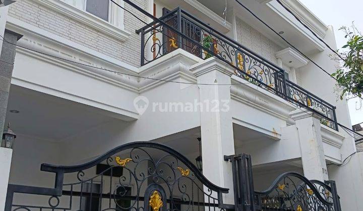 Dijual Rumah Cantik 3 Lantai Siap Huni Jakarta Utara 2