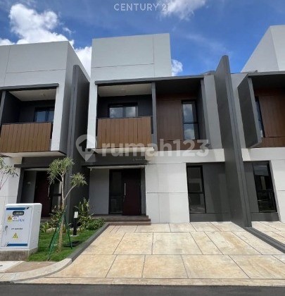 Disewakan Rumah Siap Huni Di Sumarecon Crown Gading Bekasi 1